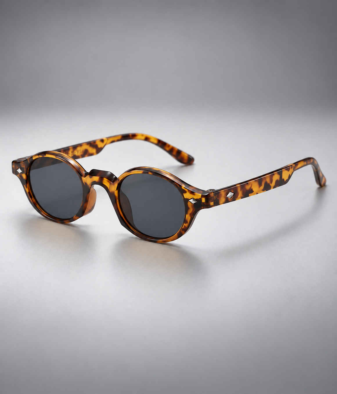 Gavezo Cedar – Vintage Round Sunglasses