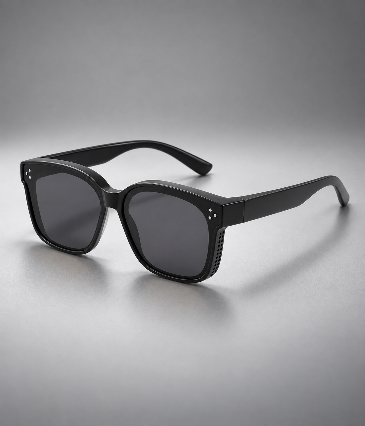 Gavezo Iris – Fit Over Sunglasses for Women with UV Protection